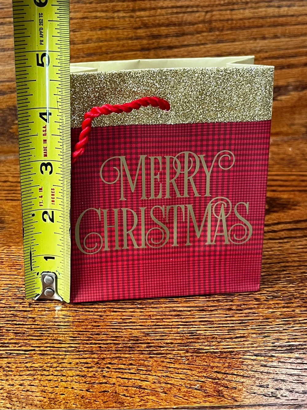 Design Focus Holiday Christmas Gift Bags